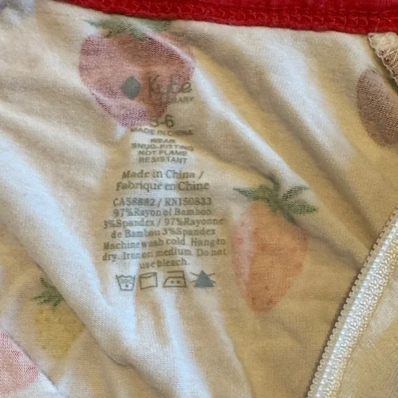 Kyte Baby Strawberry Zippered Footie 3-6m - Picture 2 of 3